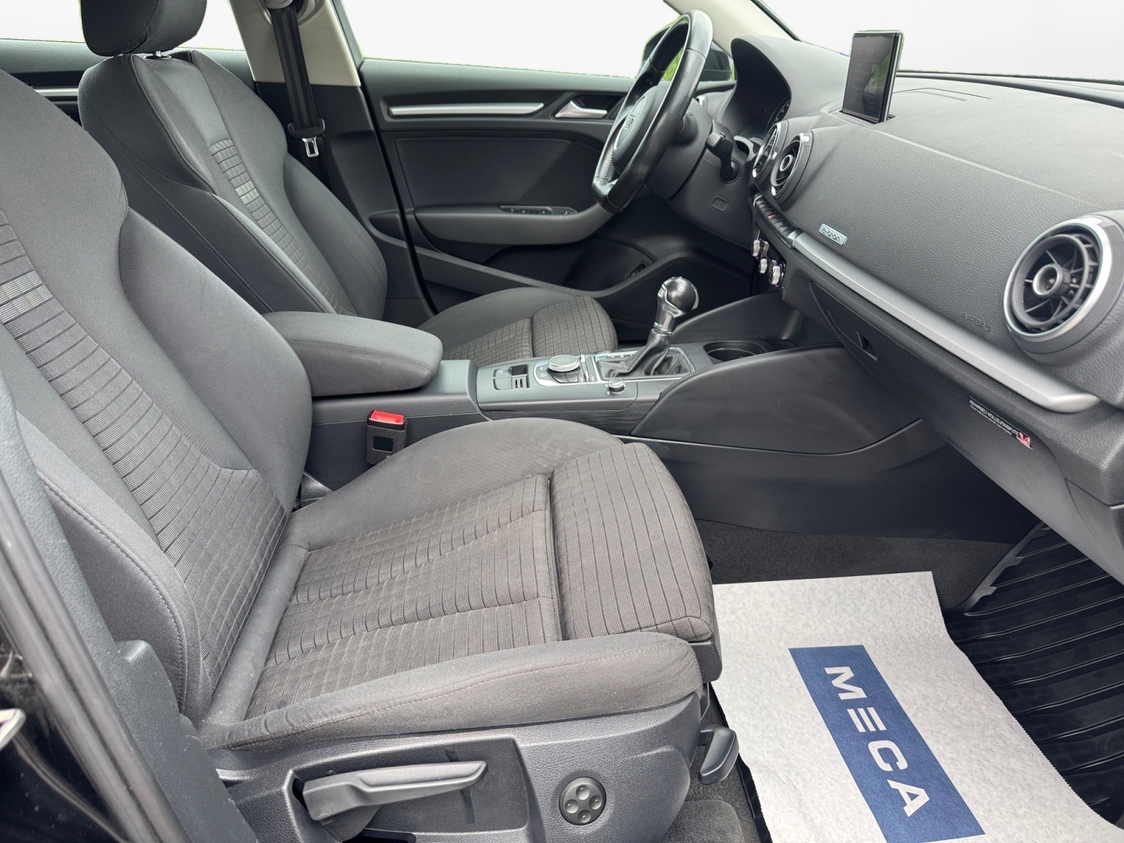 /public/uploads/cars/thumbs/o-1jrau5q7v1iv21l2iokq1aab6cap-6b816.jpeg