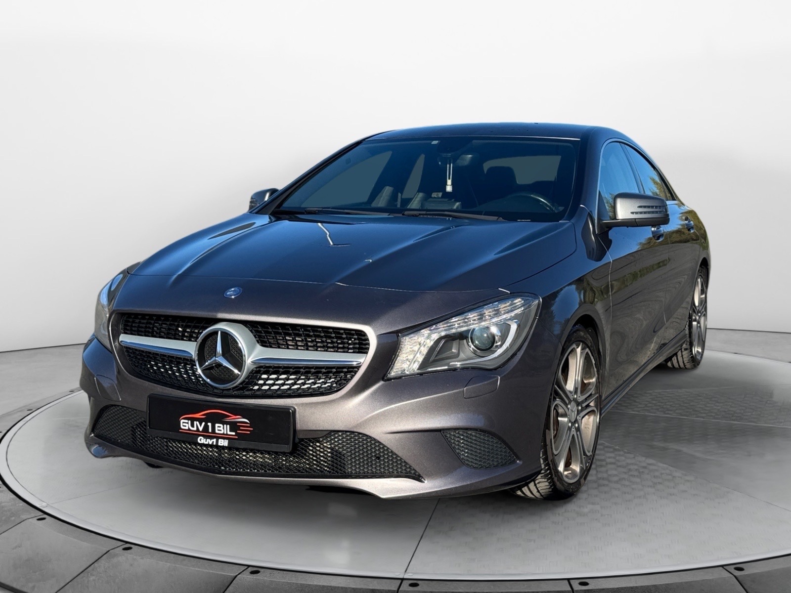 Mercedes-Benz Cla 180, bilde 1 av 15